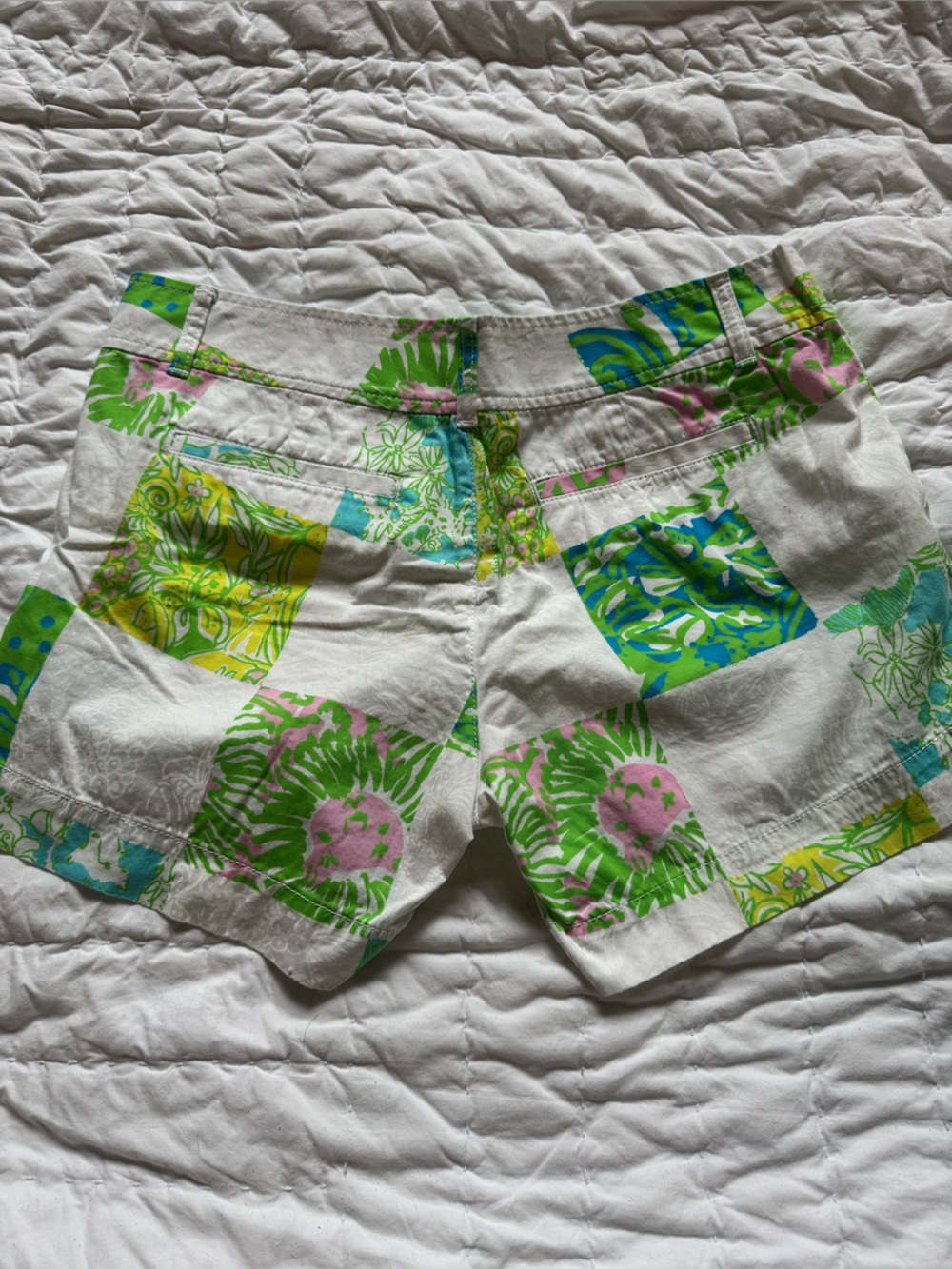 Lilly Pulitzer Callahan Patchwork Floral Shorts - White, Green & Blue - Picture 2 of 3